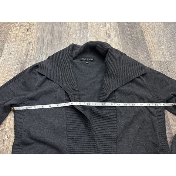 Cable & Gauge Women's Cardigan - Picture 4 of 6